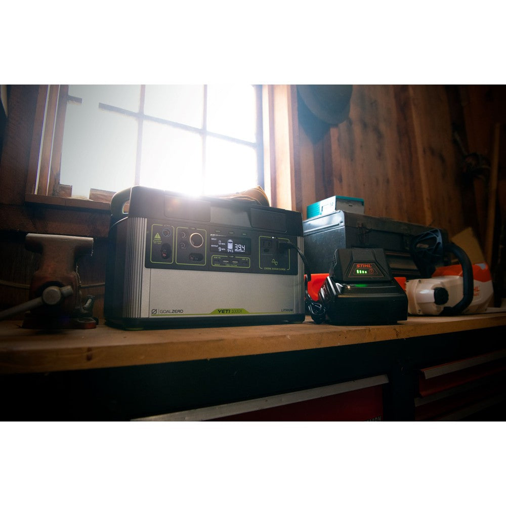 goal-zero-yeti-1000x-open-box-portable-power-station image 4