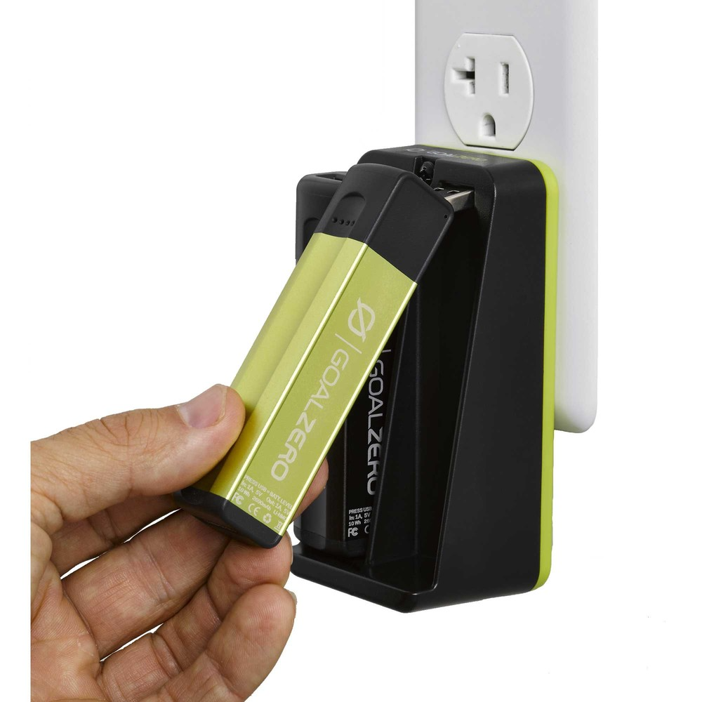 goal-zero-flip-10-dock-kit-with-two-flip-10-rechargers-and-charging-dock image 3