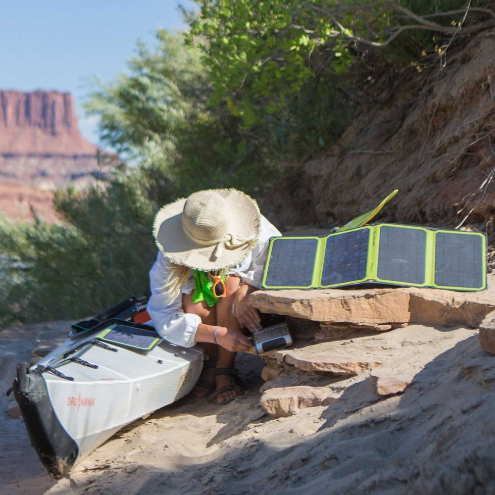 goal-zero-sherpa-100-power-bank-with-inverter image 4