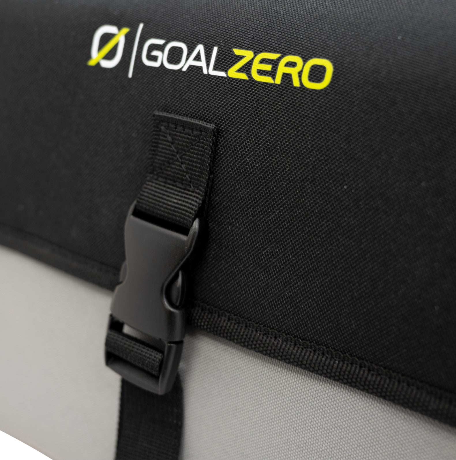 goal-zero-yeti-300-protection-case-with-shoulder-strap image 5