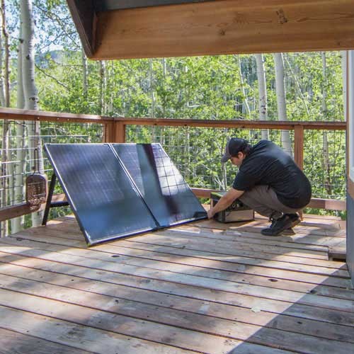 goal-zero-yeti-1000-core-boulder-200-briefcase-solar-generator image 7