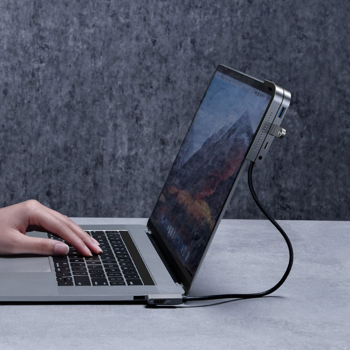 baseus-6-in-1-usb-c-hub-for-ipad-pro-air-4k-hdmi-sd-tf-card-reader image 8