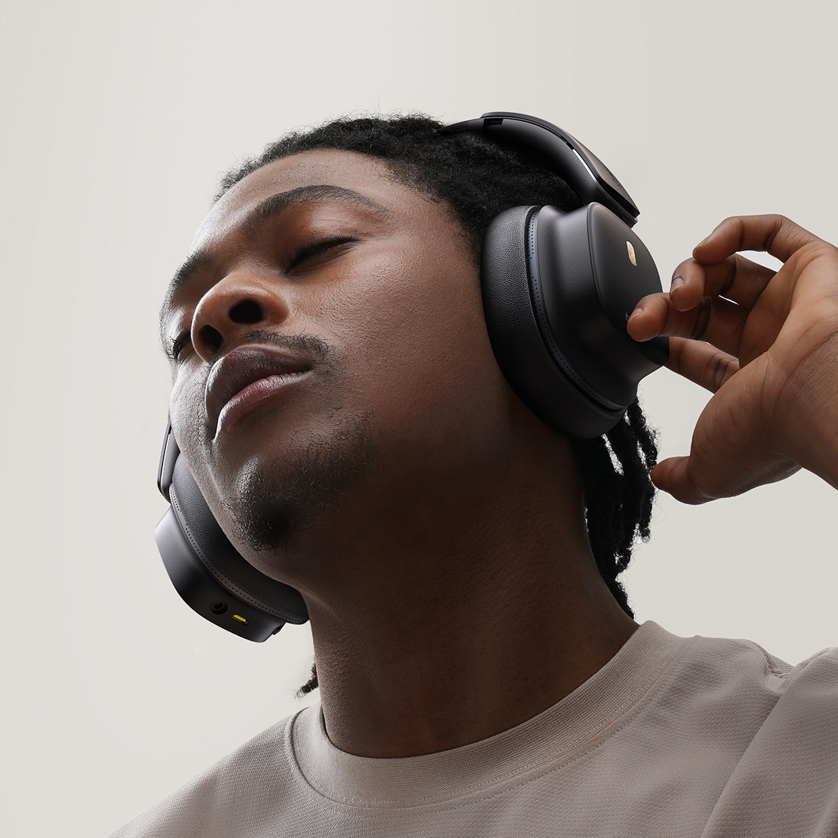 baseus-bowie-30-max-noise-cancelling-headphones-with-head-tracking image 8