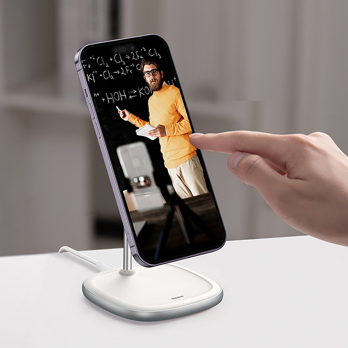 baseus-swan-magsafe-charger-stand-wireless-charging-15w image 7