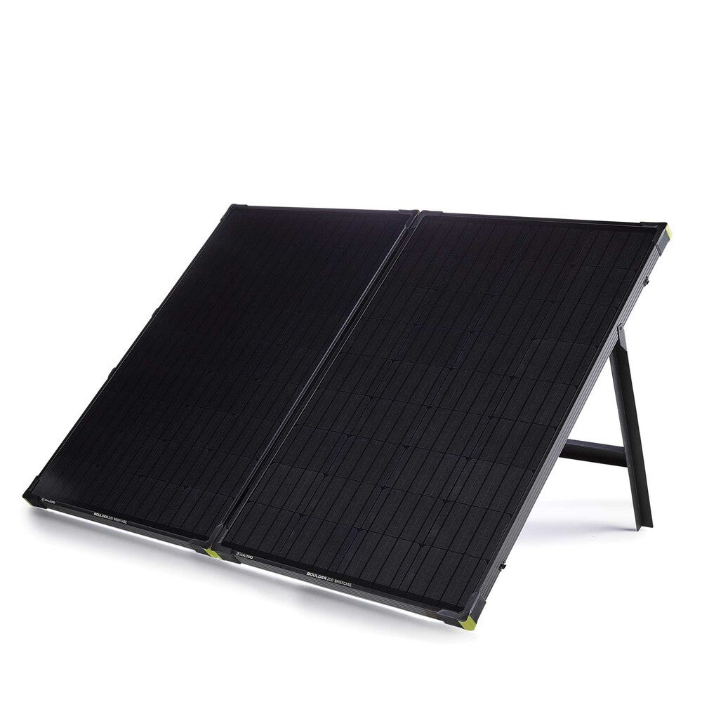 goal-zero-yeti-3000x-boulder-200-solar-generator image 5