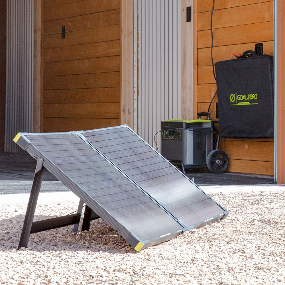 goal-zero-yeti-3000x-boulder-200-solar-generator image 7