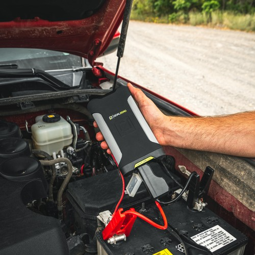goal-zero-venture-jump-800-amp-jump-starter-and-power-bank image 8