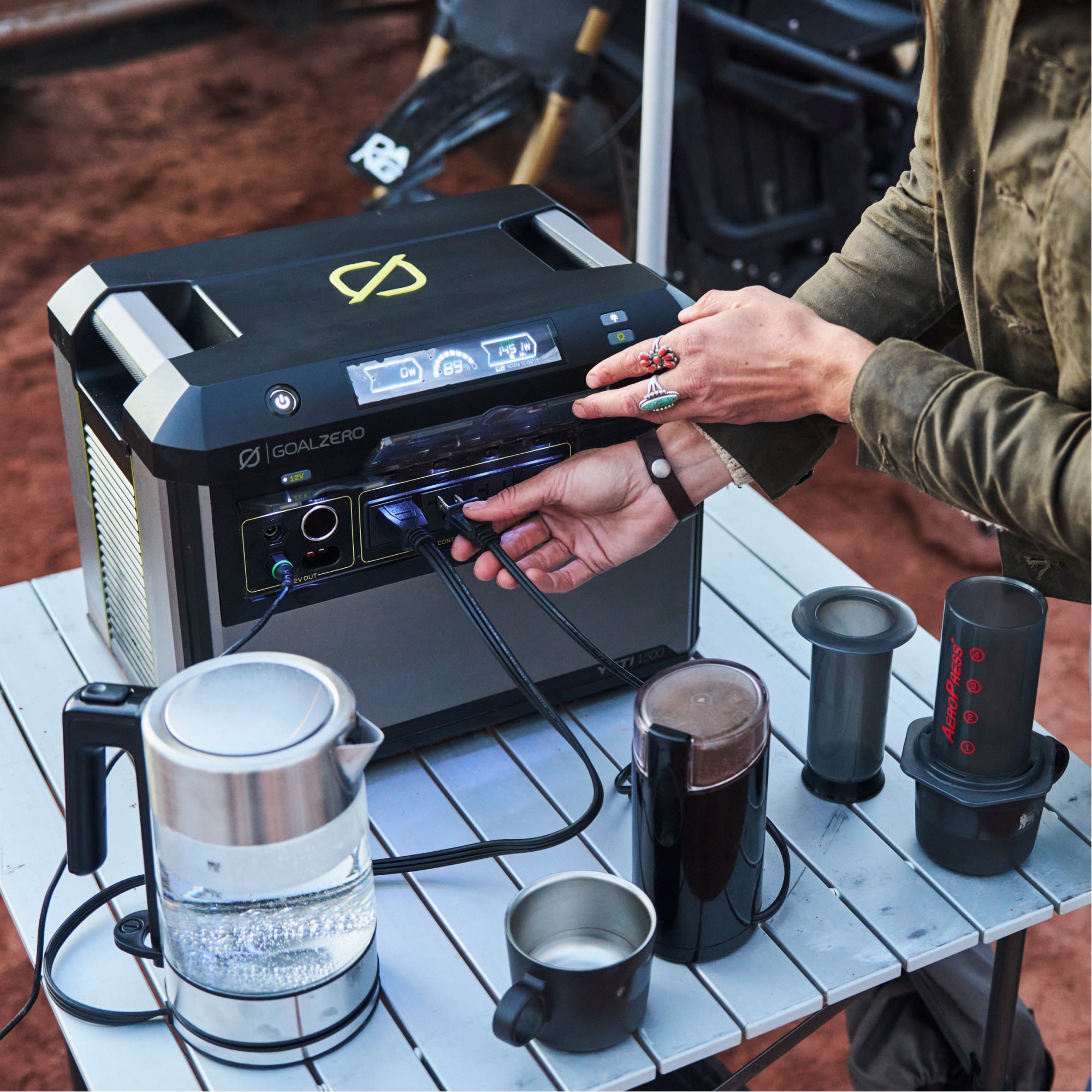 goal-zero-yeti-1000-portable-power-station-6th-gen-998wh image 3