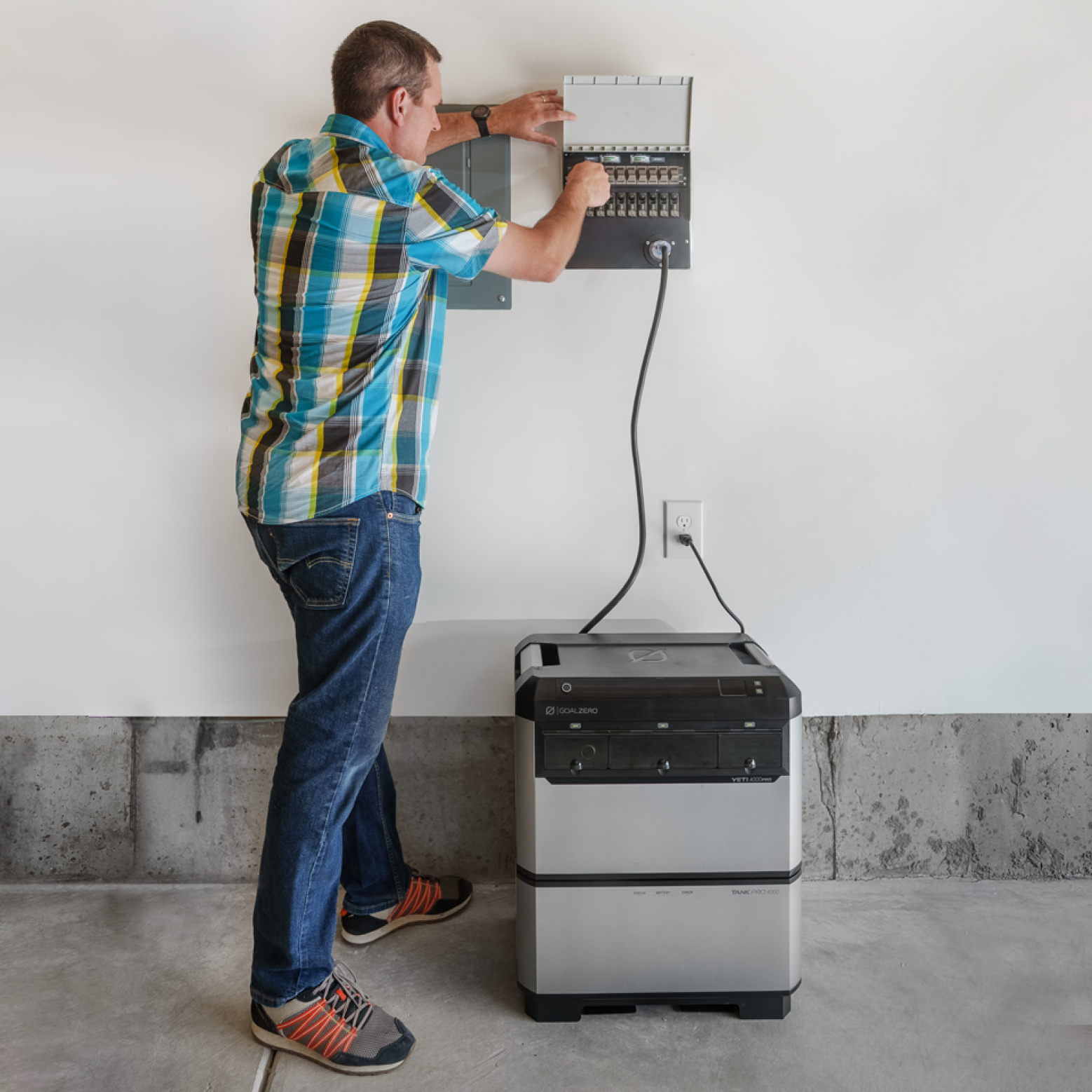 goal-zero-haven-10-transfer-switch-for-yeti-pro-4000-home-backup image 3