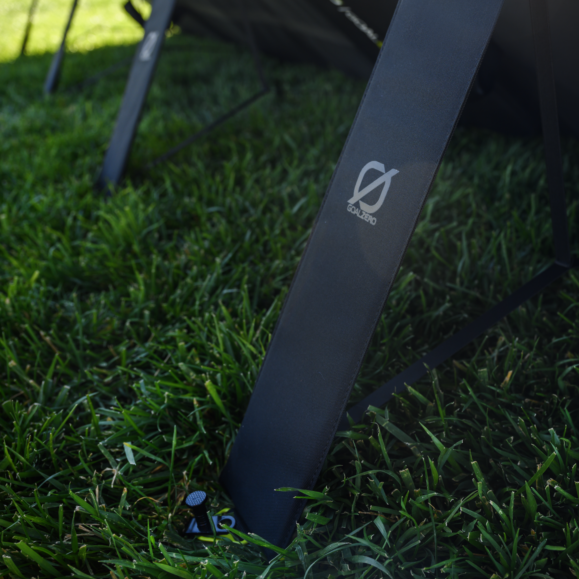 goal-zero-nomad-400-portable-solar-panel-400w-foldable-high-power-port image 6